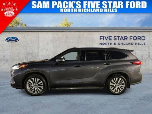 2023 Toyota Highlander Platinum