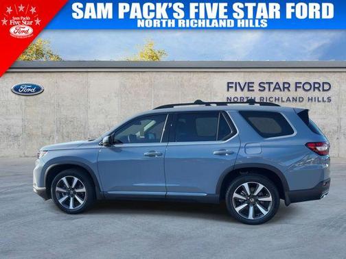 2023 Honda Pilot Touring
