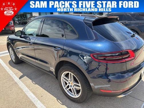 2017 Porsche Macan Base