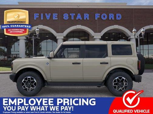 Desert Sand 2026 Ford Bronco Outer Banks
