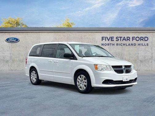 White Knuckle Clearcoat 2017 Dodge Grand Caravan SE