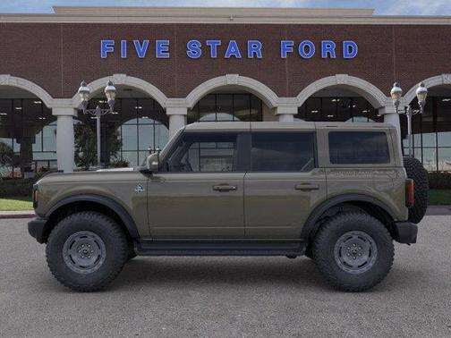 2025 Ford Bronco Outer Banks