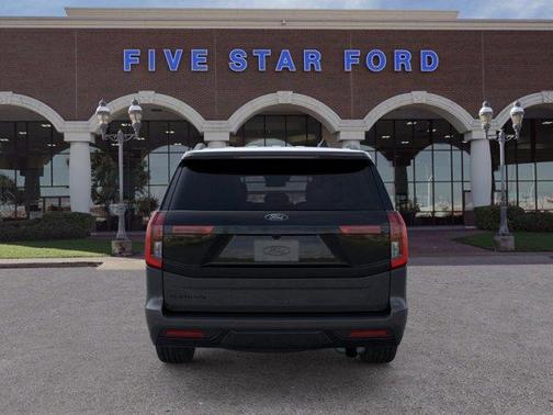 Dark Matter Gray Metallic 2026 Ford Expedition Platinum