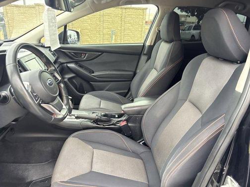 Crystal Black Silica 2019 Subaru Crosstrek 2.0i Premium