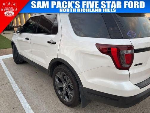 White Platinum 2018 Ford Explorer sport