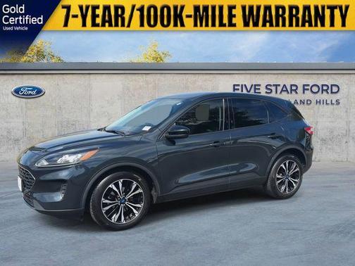Blue Metallic 2022 Ford Escape SE