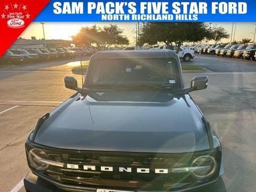 2023 Ford Bronco Outer Banks