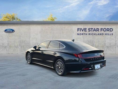 2023 Hyundai SONATA Hybrid Limited