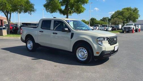 Desert Sand 2025 Ford Maverick XL