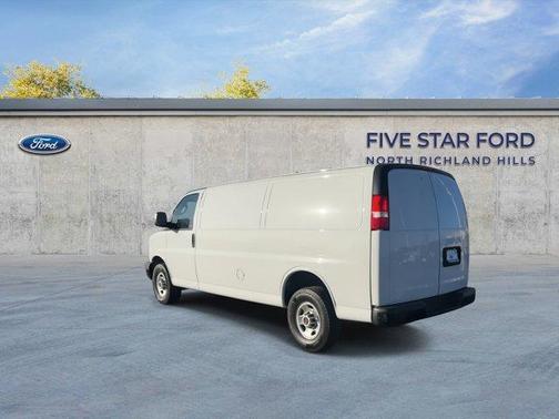 2023 GMC Savana 2500 Work Van