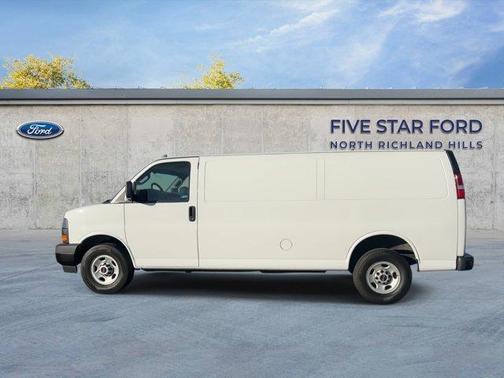 2023 GMC Savana 2500 Work Van