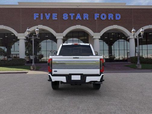 2025 Ford F-250 Platinum