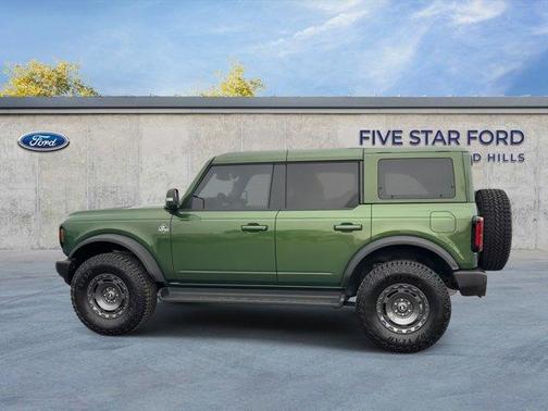 2025 Ford Bronco Outer Banks