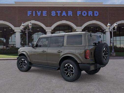 2025 Ford Bronco Outer Banks