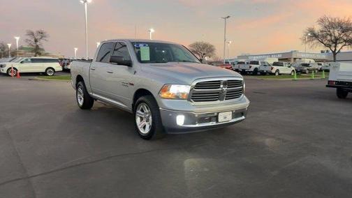 2016 RAM 1500 SLT