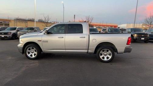 2016 RAM 1500 SLT