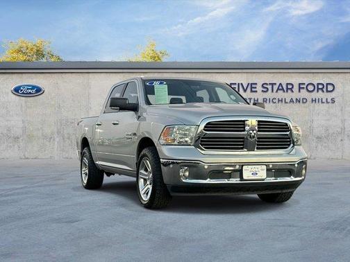 2016 RAM 1500 SLT