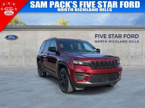 2025 Jeep Grand Cherokee Laredo
