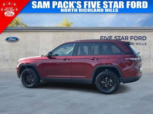 2025 Jeep Grand Cherokee Laredo