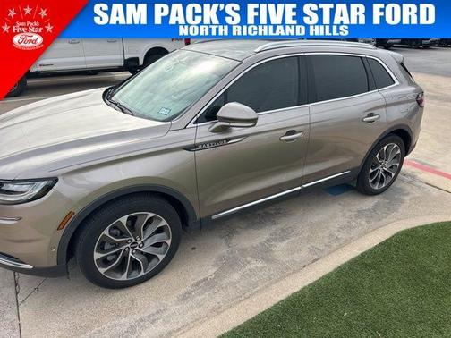 2021 Lincoln Nautilus Reserve