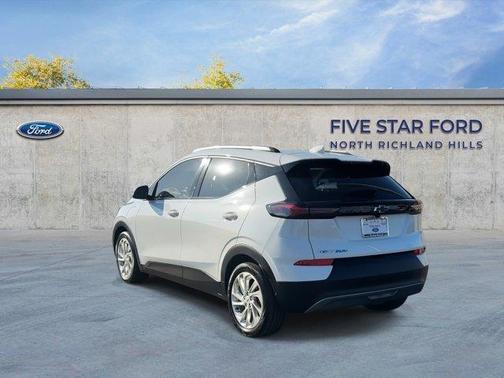 2023 Chevrolet Bolt EUV LT