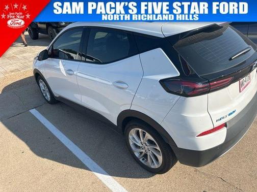 2023 Chevrolet Bolt EUV LT