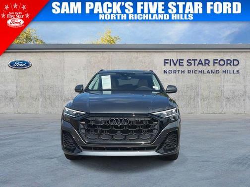 Daytona Gray Pearl Effect 2025 Audi Q8 55 Premium