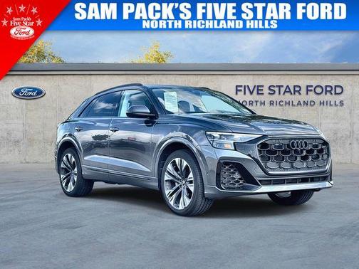 Daytona Gray Pearl Effect 2025 Audi Q8 55 Premium