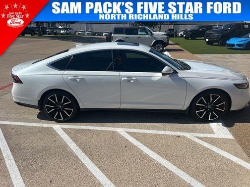 Platinum White Pearl 2024 Honda Accord Hybrid Touring
