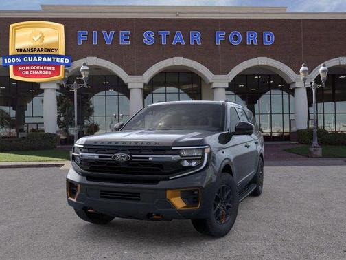 Agate Black Metallic 2026 Ford Expedition Tremor