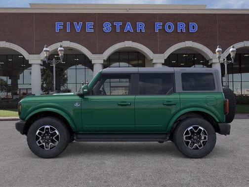 2025 Ford Bronco Outer Banks