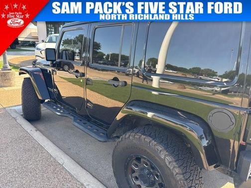 Black Clearcoat 2017 Jeep Wrangler Unlimited Rubicon