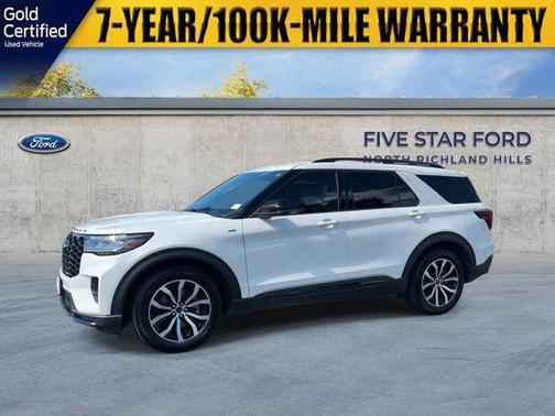 2025 Ford Explorer ST-Line