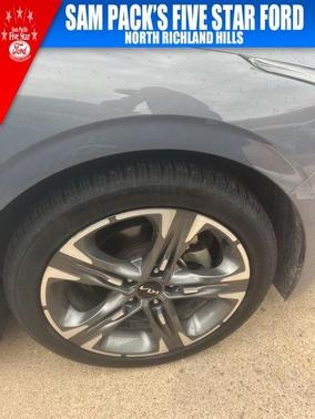 2023 Kia K5 EX