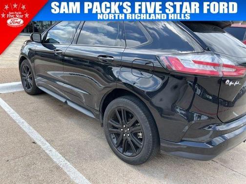 2022 Ford Edge ST Line