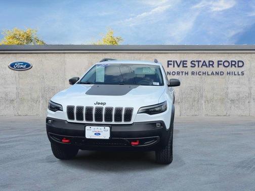 Bright White Clearcoat 2021 Jeep Cherokee Trailhawk