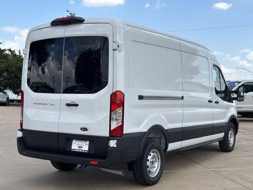 2025 Ford Transit-250 148 WB Medium Roof Cargo