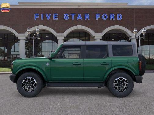 2025 Ford Bronco Outer Banks