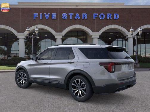 2025 Ford Explorer ST-Line