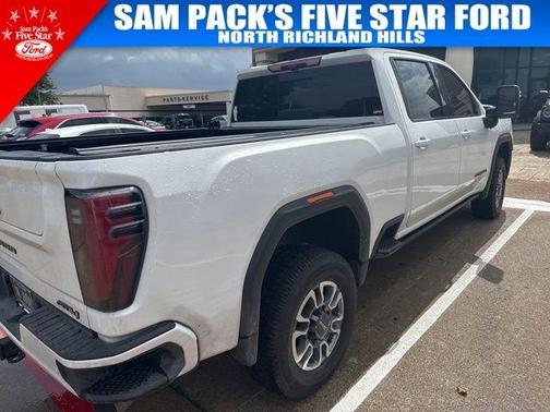 2024 GMC Sierra 2500 AT4