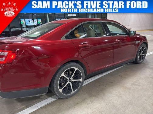 2015 Ford Taurus SEL