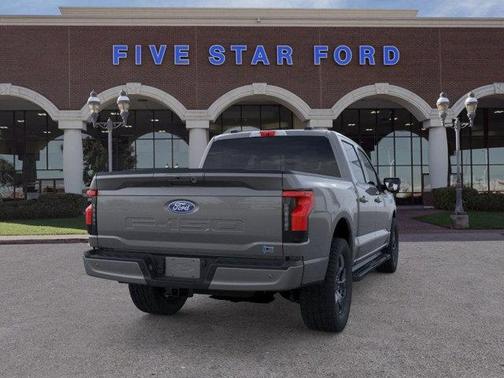 2025 Ford F-150 Lightning Flash