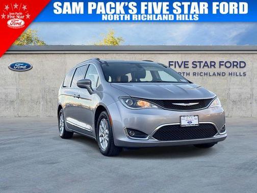 2020 Chrysler Pacifica Touring-L