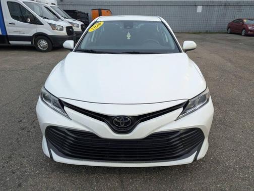 Super White 2020 Toyota Camry LE
