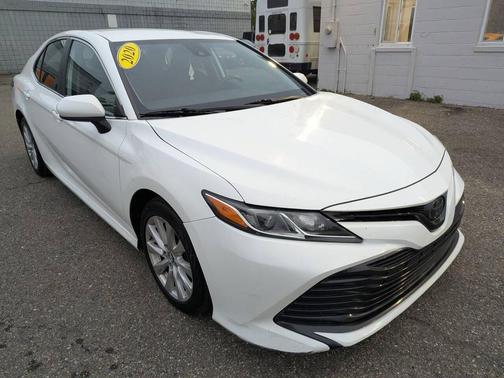 Super White 2020 Toyota Camry LE