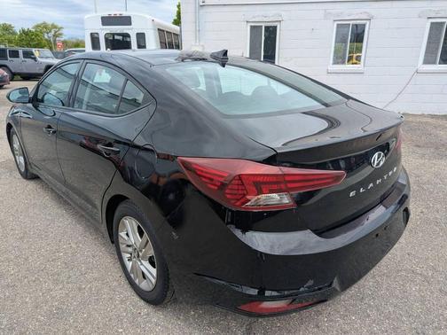 Phantom Black 2019 Hyundai ELANTRA Value Edition