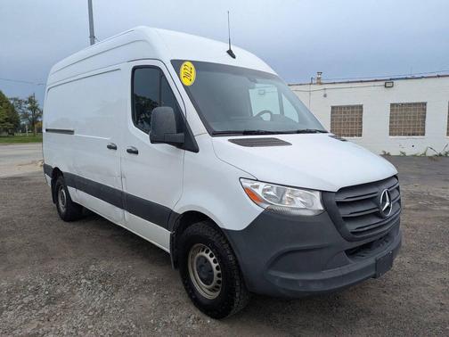 White 2022 Mercedes-Benz Sprinter 2500 Standard Roof