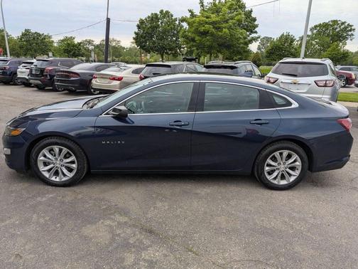 2021 Chevrolet Malibu FWD LT