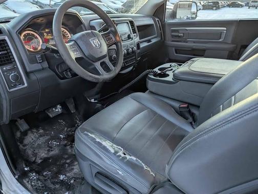 2017 RAM 3500 Tradesman Regular Cab 4x4 8' Box