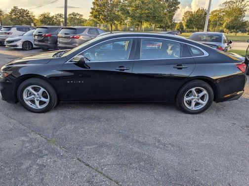 2018 Chevrolet Malibu 1LS